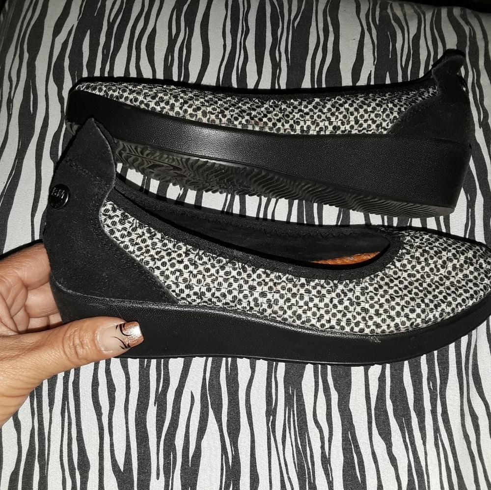 BM BERNIE MEV SHOE